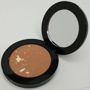 Vincent Longo La Riviera Sun Matte Bronzer Compact